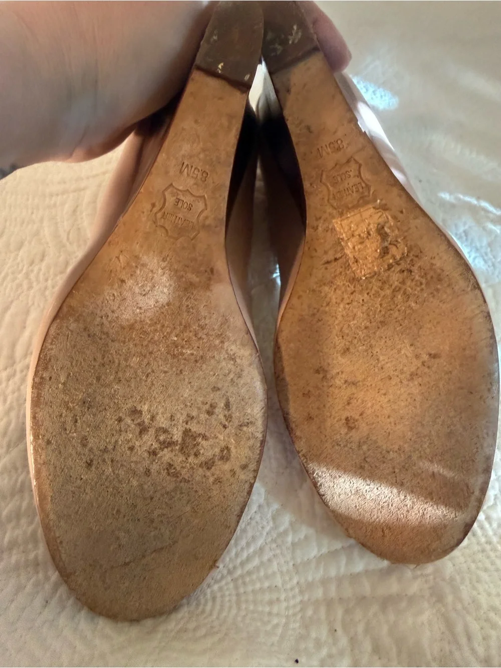 Tory Burch Blush Pink Leather Peep Toe Wedge Pumps Gold Logo 8.5M